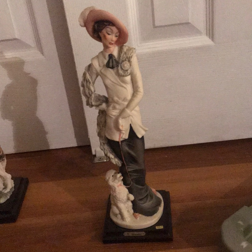 Armani statue mint condition “ The Walk “